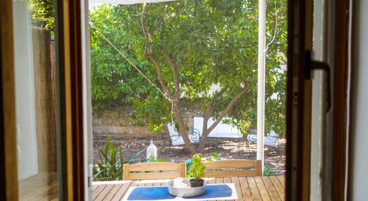Charming Two-Bed Apartment Orange Garden Sutivan Exterior foto